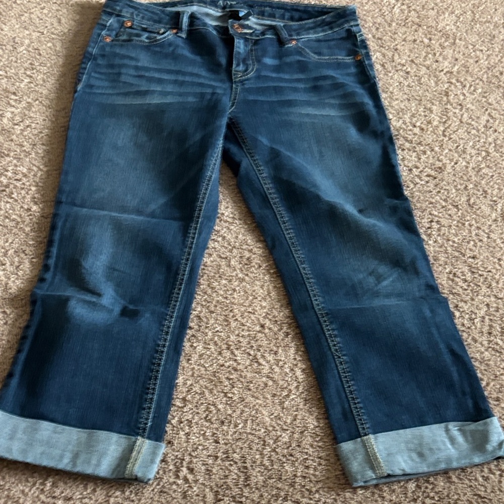 Apt. 9 Women's Dark Blue Cropped Jeans